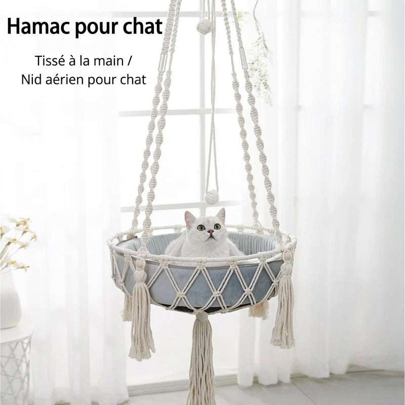 Hamac suspendu en macramé pour chat
